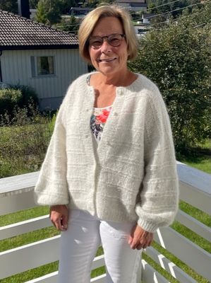 Carina Cardigan. Oppskrift.
