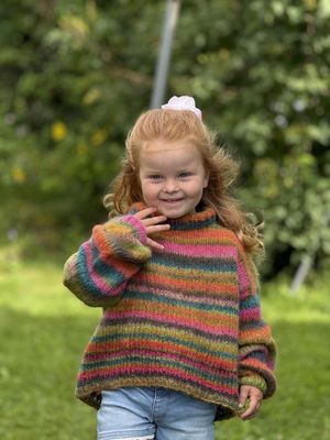 Lettvint chunky genser, junior. Garnpakke.