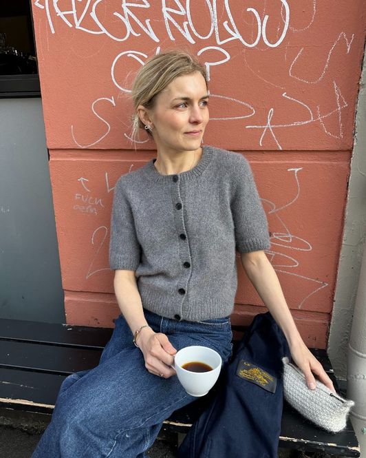 Hovedbilde Maggie Cardigan. Oppskrift