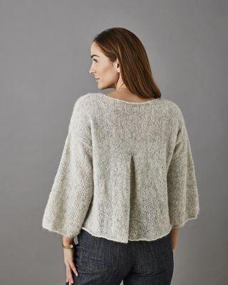 Bluse med plissert rygg. Garnpakke