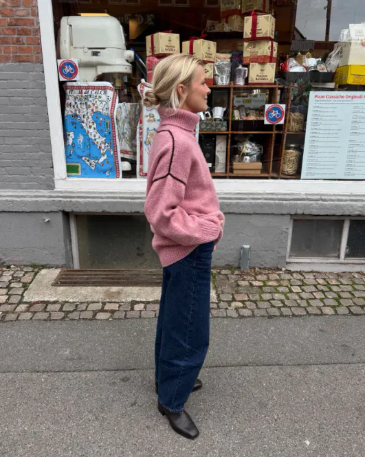 Hovedbilde Linea Sweater. Oppskrift
