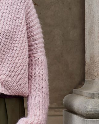 Patentstrikket Cardigan. Garnpakke